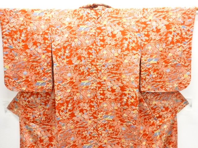  縮緬地屋敷に草花模様小紋着物